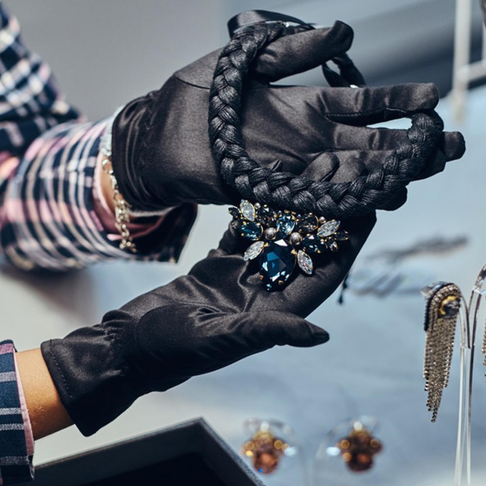 Jewelry gloves black Soft Fash - Jewelry Making Gloves ulasan dan harga