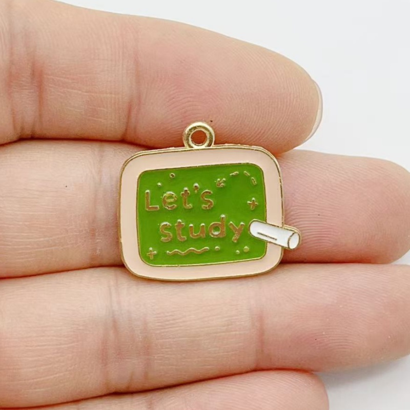 10pcs graduation season access - Jewelry Making Books ulasan dan harga